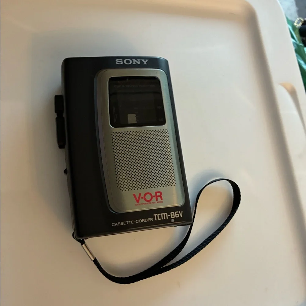 Vintage Sony Handheld Cassette Clear Voice Recorder Player Dictation VOR tested